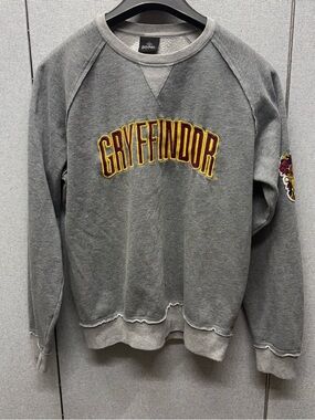 Harry Potter Gryffindor Embroidered Crewneck Sweatshirt - Gray